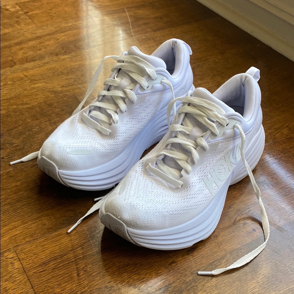Hoka Bondi 8 Sneakers
